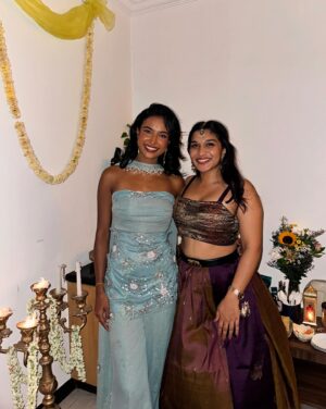 Rida Tharana Instagram - @the.rebel.kid convinced me to throw a Diwali party, and I finally did it! 🥹✨ Had all my favorite people around, bringing in their best vibes, and I can’t even describe how happy it made me feel. We filled the house with laughter, music, delicious food, and of course, tons of sparkle. From dancing in the living room to sharing stories over sweets, it was a night filled with warmth and joy. It felt like Diwali in every sense—full of light, love, and amazing company! 💖🪔
Wearing : @leaclothingco 

#DiwaliHouseParty #FestiveFeels #GoodVibesOnly