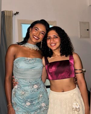 Rida Tharana Instagram - @the.rebel.kid convinced me to throw a Diwali party, and I finally did it! 🥹✨ Had all my favorite people around, bringing in their best vibes, and I can’t even describe how happy it made me feel. We filled the house with laughter, music, delicious food, and of course, tons of sparkle. From dancing in the living room to sharing stories over sweets, it was a night filled with warmth and joy. It felt like Diwali in every sense—full of light, love, and amazing company! 💖🪔
Wearing : @leaclothingco 

#DiwaliHouseParty #FestiveFeels #GoodVibesOnly