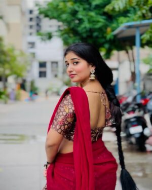 Ridhi Instagram - Elegance in a simple halfsaree 🫣🥰

#ridhi#ridi#halfsaree#photos#saree#instagram#instadaily#reef2reef#loveislove