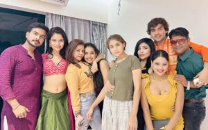 Ridhima Tiwari Instagram - Hiral house Diwali party ♥️💐🧿🏡
