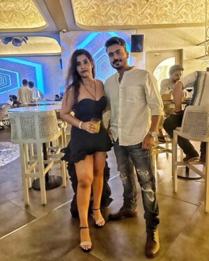 Ridhima Tiwari Instagram - Happy birthday yara ❤️🌹🎂💐😘🧿