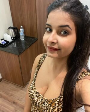 Ridhima Tiwari Instagram - ##Natasharajswari😌 ##followme😙 
##instagram😊😊😊😊😎😎❤️❤️❤️ ##instalove🥰