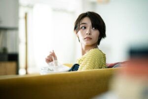 Ririka Instagram - Leminoオリジナルドラマ「情事と事情」に　
加賀櫻役で出演しております。
1話2話無料配信中☺️
大人たちの情事と事情が複雑に絡み合った恋愛群像劇
是非ご覧ください。
#情事と事情