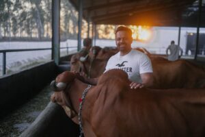 Ritu Rathee Instagram - Big Reveal on 9th April… 2 days to go… Launching our A2 Gir Cow Desi Ghee brand. Big Reveal …butterflies are setting in. #FlyingBeast #A2Ghee #GirCowGhee