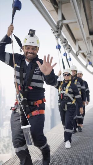 Ritu Rathee Instagram - “Bucket list item ticked… a must do activity at "Sky Views Observatory" when you visit Dubai next…thodi dhuk dhuk hoti hai, but super fun aur mummy papa ne bhi kaafi enjoy kiya"

#flyingbeast #Dubai #KidsgoFree