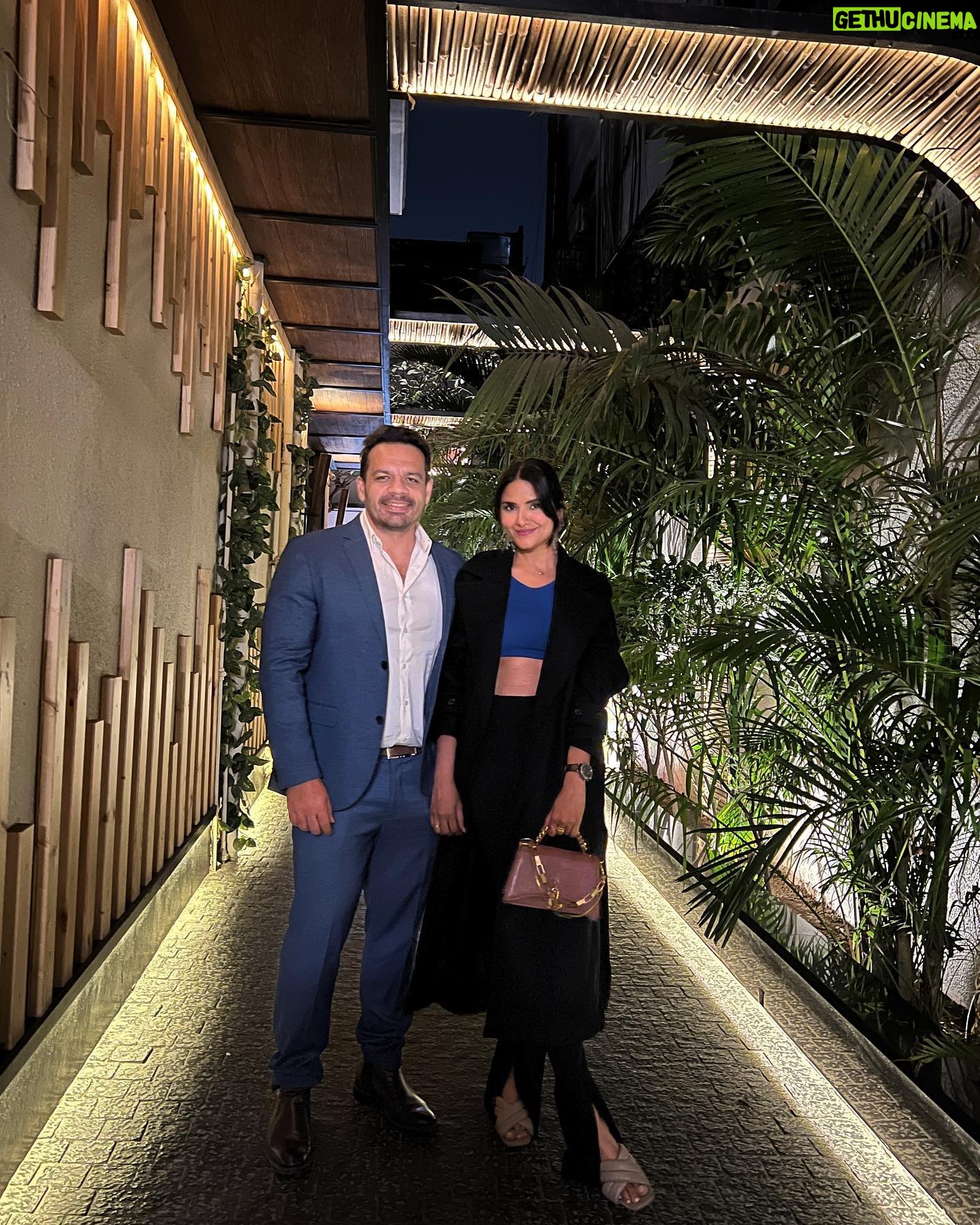 Ritu Rathee - 338.1K Likes - Aaj bhi date nights are the best nights.
Highly recommended for couples with kids…. 😜😎 #flyingbeast #pilotvlogger #pilotmother👩🏻✈️❤️✈️