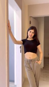 Actress Riva Arora HD Photos and Wallpapers October 2024