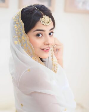 Riya Verma Instagram - Subhanallah🤍

#bachugang #ethnic #explorepage #trending