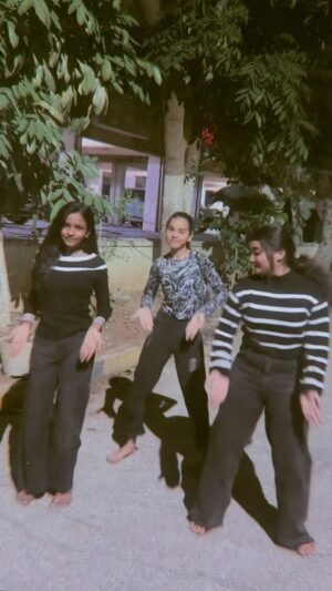 Sahasra Honey Instagram - Riva Riva🖤🤓

#baduuu🖤 #teamshreya #sahasrahoney #viral #explore