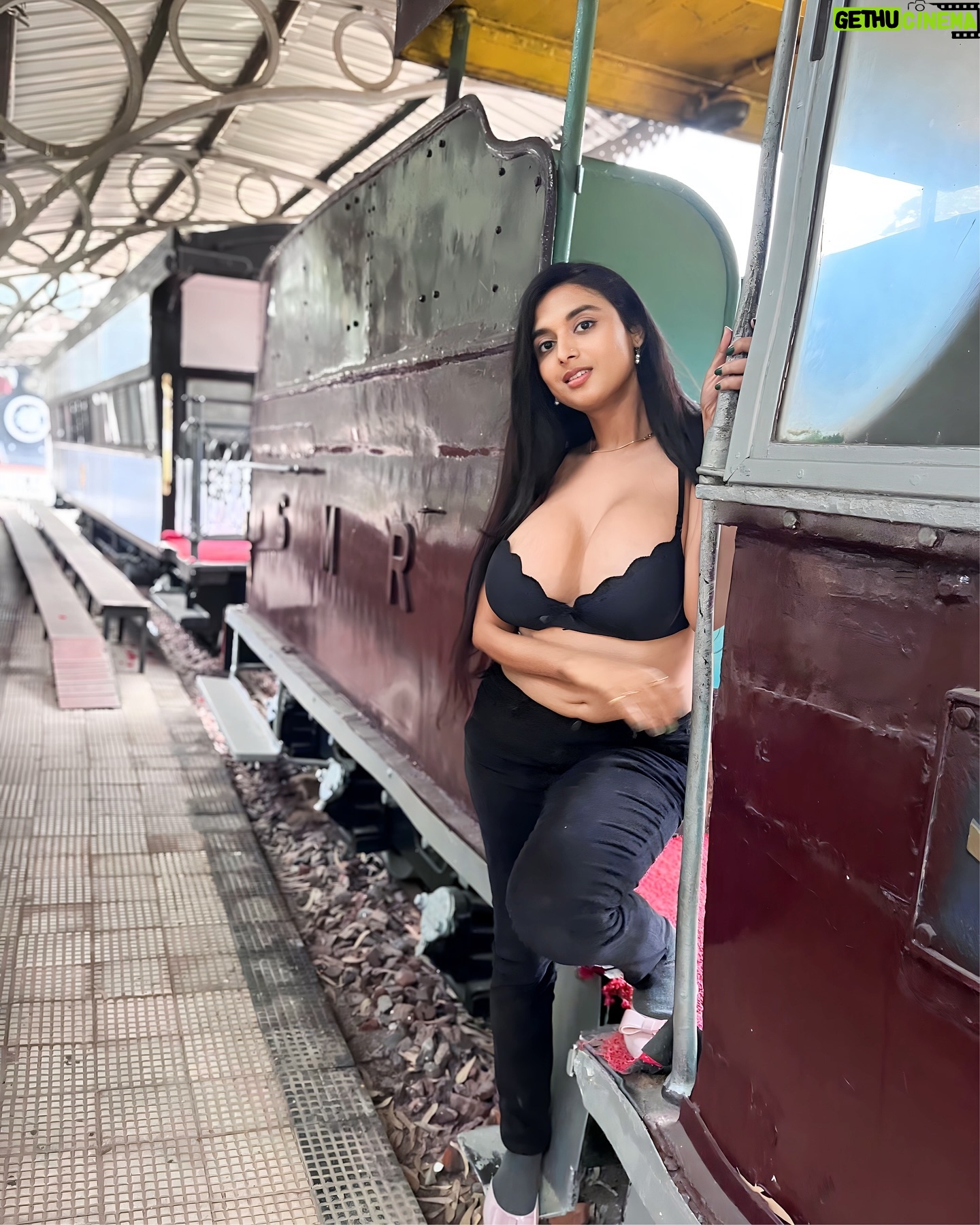 Sannati Mitra - 26.8K Likes - Do you like this song?
