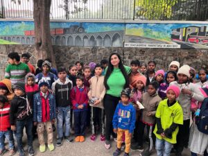 Sannati Mitra Instagram - we were outside of the National rail Museum and suddenly I saw many beautiful childrens and i got excited to know that for which reason they’re coming together and I asked the volunteer to explain me then they told me those childrens are coming from Noida with @humarakartavy and I requested to the volunteer plz allow me to participate and if possible thn give me a chance for little contribution and they said yes i can do that,
wooooo it’s a wonderful experience for me..im really glad..🙏🏻🌼
