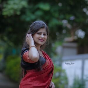 Sarika Salunkhe Instagram - ❤️🌺🌸🥰🌺

#insta #instagood #influncer #instadaily #instagram #post #photo #photooftheday #photography #PinkichaVijayAso #StarPravah #shala #sarika4823 #satarkar #marathi #marathimulgi #marathilook #malhar #maharashtra_ig