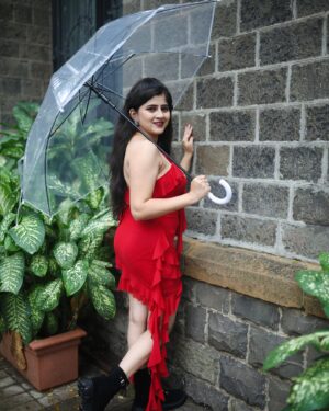 Sarika Salunkhe Instagram - “Every day may not be good, but there’s something good in every day” ❤️🌸🌺♥️

#insta #instagood #influncer #instadaily #instagram #post #photo #photooftheday #photography #PinkichaVijayAso #StarPravah #shala #sarika4823 #satarkar #marathi #marathimulgi #marathilook #malhar #maharashtra_ig