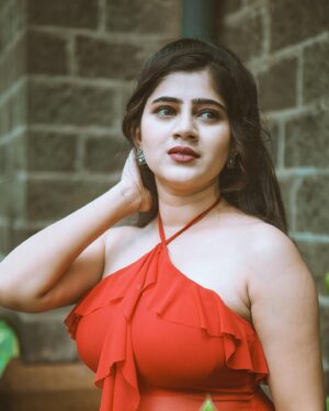 Sarika Salunkhe Instagram - स्त्री in Red ❤️☺️

#insta #instagood #influncer #instadaily #instagram #post #photo #photooftheday #photography #PinkichaVijayAso #StarPravah #shala #sarika4823 #satarkar #marathi #marathimulgi #marathilook #malhar #maharashtra_ig