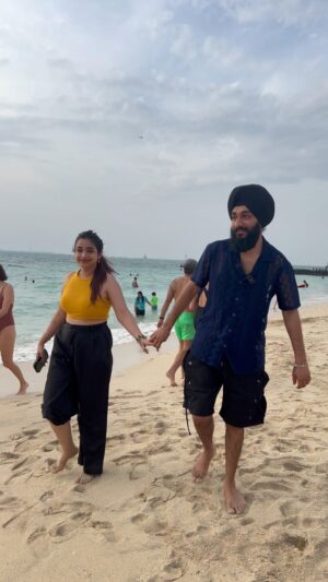 Sehaj Arora Instagram - Life takes you down many paths, but the best ones lead to the beach ❤️

Location : #jumeriahbeach 

#uae #dubai #KulhadpizzaCouple #PizzaCouple #Vibe #Habibi