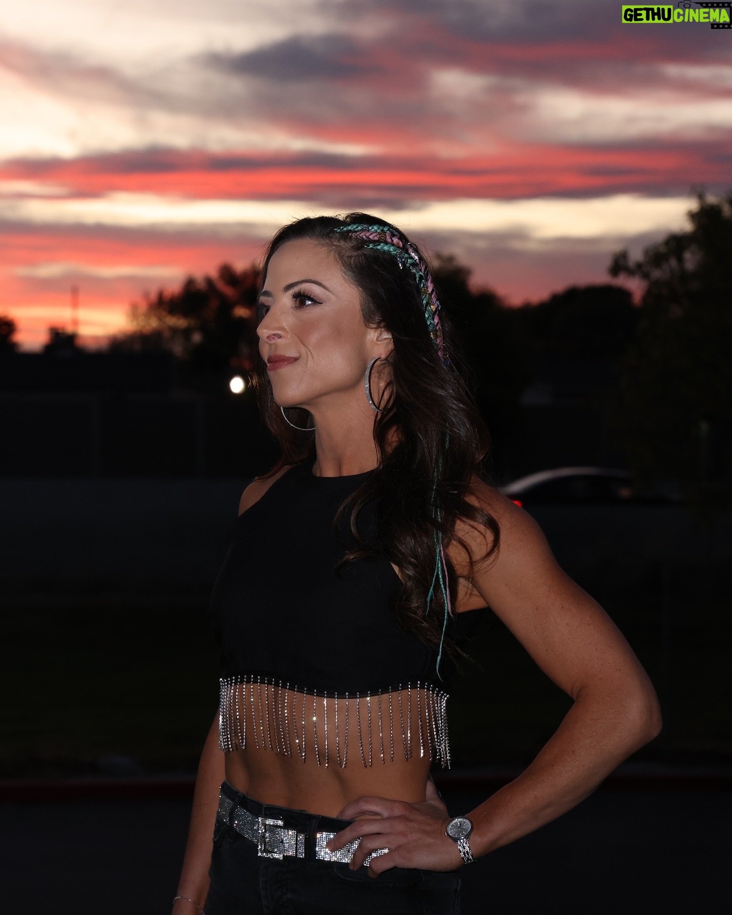 Serena Deeb - 5K Likes - 🌜🪬🌛
@aew
#aew #aewdynamite #aewrampage #aewcollision #deeb