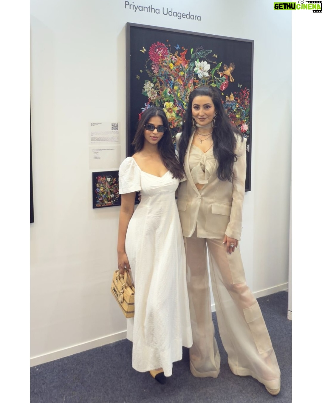 Shalini Passi - 28.4K Likes - A memorable round-up from Art Mumbai 2024 @artmumbaiofficial ! Our booth at Arches 3 & 4 was buzzing with art lovers and collectors exploring the magic of embroidered art.
Creatively Embroidered by Milaaya Art Gallery by Gayatri Khanna @msgayatriks
Presented by Shalini Passi’s @shalini.passi MASH @mash_india
Curated by Dr. Arshiya Lokhandwala @lakeerenn