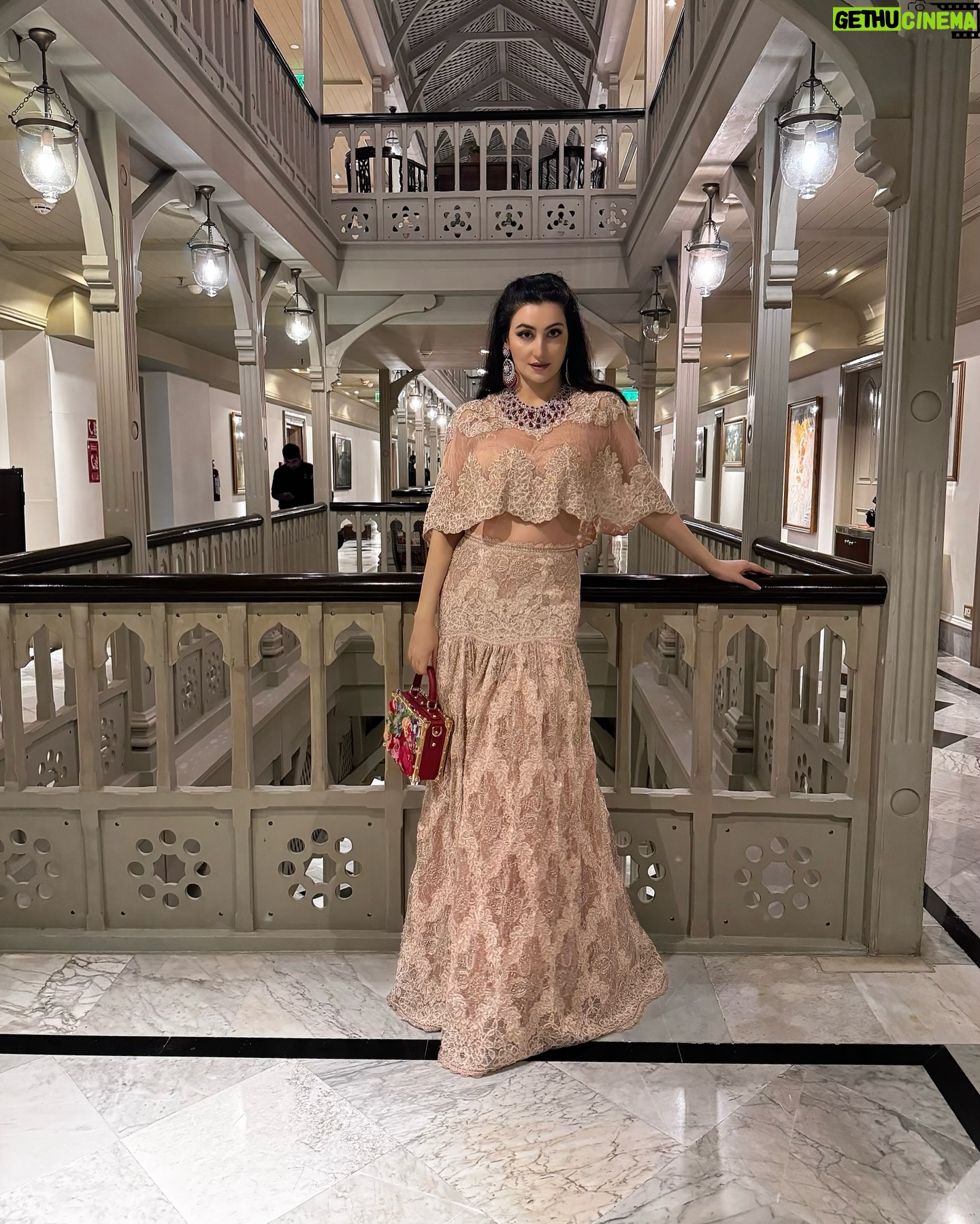 Shalini Passi - 53.8K Likes - November Wedding 🌺🌸🌺🌸🌺🌸
Personal wardrobe
- @roseroom__official