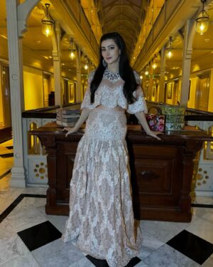 Shalini Passi Instagram - November Wedding 🌺🌸🌺🌸🌺🌸

Personal wardrobe

- @roseroom__official