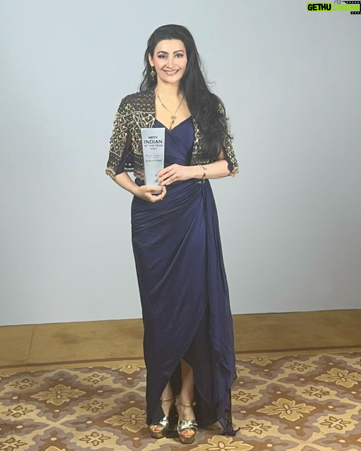 Shalini Passi - 40.5K Likes - Thank you @ndtv @ndtvindia for the Breakout Celebrity Of The Year Award. Extremely honoured & grateful 🙏✨
#NDTVIndianOfTheYear
Presenting Sponsor: RP-Sanjiv Goenka Group
Powered by: Wardrobe partner, Raymond (@raymond_the_complete_man)
Co-powered by: Gallantt Group of Industries (@gallantt_group)
Gold Partner: World Gold Council (@thestoryofgold)
Knowledge Partner: Galgotias University (@galgotias_university)
Associate Partner: Usha Kakade Production (@ushakakadeproductions)
Hair Styling Partner: Streax (@streaxindia)
Inclusivity Partner: Max Life Insurance (@max_life_insurance)Along with Grant Thornton Bharat (@grantthornton_bharat) as Consulting Partner for the awards @nikitamhaisalkar @nikitadmhaisalkar 🤎🤎