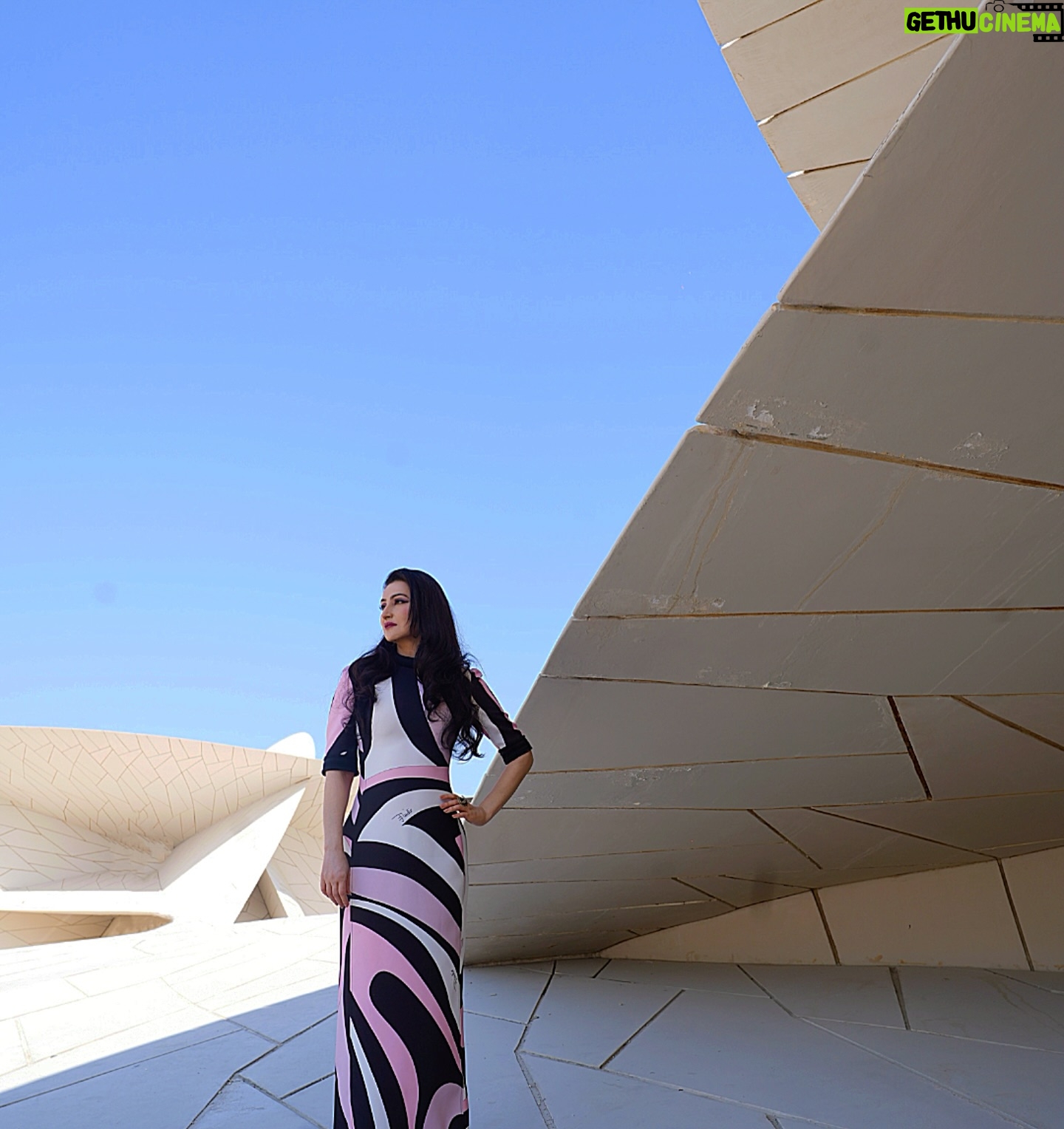 Shalini Passi - 25.9K Likes - The National Museum of Qatar has left me in awe with its stunning architecture. Designed by Pritzker Prize-winning architect Jean Nouvel (@ateliersjeannouvel ), the building draws inspiration from the desert rose, a naturally occurring crystal formation found in the arid landscapes of the Gulf region. This architectural masterpiece not only captures the essence of Qatar’s natural environment but also its past, present & future. The museum brings to life the peninsula’s natural history and celebrates Qatar’s rich heritage and culture.
@nmoqatar @fabdoha
Personal Wardobe ✨ ✨ :
Outfit: Emilio Pucci @emiliopucci @laudomia.pucci
Jewellery: Alexander McQueen @alexandermcqueen
Bag: Chanel @chanelofficial
Photographer: @anish_grid
#shalinipassi #missmash #travelwithshalini #nationalmuseumofqatar #architecture #travelstories