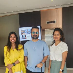 Shalini SJ Instagram - With bogunvilla crew 🥰🥰🥰🥰🥰

#kunchacks #bogunvilla #flowers #event #deiracitycentre #vox 

@kunchacks @veena_nandakumar @srindaa @lekshmi_lalu
