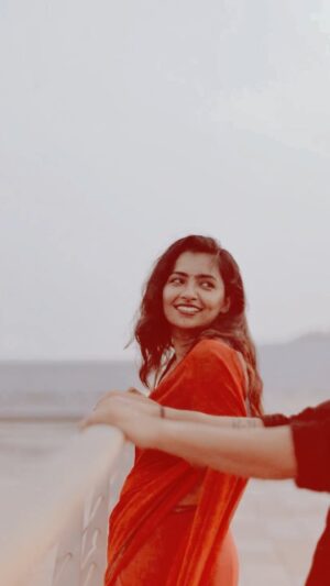Shalini SJ Instagram - MANORAJYAM SONG RECREATED ...🥰🥰🥰🥰
LOVED THIS SONG...😍😍😍😍😍

Videographer : @the_crazy_photophile_
 

#manorajyamreels #manorajyammalayalammovie #govindpadmasoorya #reels #songs #contest
