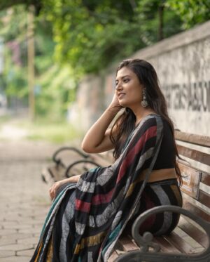 Shamni Mahe Instagram - 🦋

Saree : @the.label.i 
Earrings: @aurna.by.i 
Photographer: @ajayravi_dp