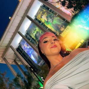 Shanie Blais Instagram - Wicked, you have a special place in my heart 💚🫧🩷

#wicked #wickedpremiere #losangeles 

Glam @julieeedinhh