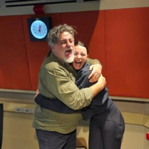 Sharni Layton Instagram - Shoutout to the incredible man, @mattscravat, who has blessed ABC Melbourne airwaves on a Saturday morning over the last 3 years. He's a joy, hilarious, unbelievably humble and kind. I love being around humans who genuinely give a shit #thisguy 👆 I've been fortunate enough to fill in on the Sports Hour when the legend @catherinemurphysport has been away over the last couple of years, and I know Melbourne will miss hearing your banter very much! Can't wait to have a wine with you both watching sport, rather than just jabbering on about it 😂🍷🏏🏐🏀⚽️🎾 Matt's last show is next Saturday, so tune in from 8am. ✌️