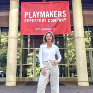 Sharon Lawrence Instagram - 🤩 UNC Distinguished Alumna Sharon Lawrence found her voice through journalism classes at UNC Hussman. An advertising pitch in Professor John Sweeney’s class— delivered through song — helped inspire her to pursue her talent.
 
The Emmy-nominated actress will return to Carolina this January to star in PlayMakers Repertory Company’s  production of “The Shot,” bringing journalism icon Katharine Graham to life.
 
UNC Hussman students are invited to join a moderated conversation between Lawrence and UNC Hussman’s Jules Dixon-Green following the 2 p.m. performance on Jan. 11. 

🎟️ “The Shot” will be on stage Jan. 7-12. Link in bio for show and ticket info.

#UNC #TARgram