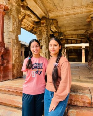 Sheetal Devi Instagram - Om Namaha Shivaya 🙏

Feeling grateful and blessed after visiting a 1200-year-old Shiva temple.