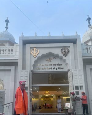 Sheetal Devi Instagram - Faith. Love. Trust... the pillars that held me strong. 

Many years back, my journey began with a simple prayer of faith. I return to this sacred place, filled with gratitude and prayers, to honor the infinite power that guided me on my path❤️ Keep believing in the good ❤️♾️