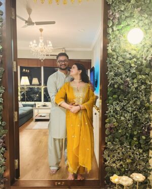 Shruti Kanwar Instagram - Our First Diwali ,filled with love & blessings 🧿✨