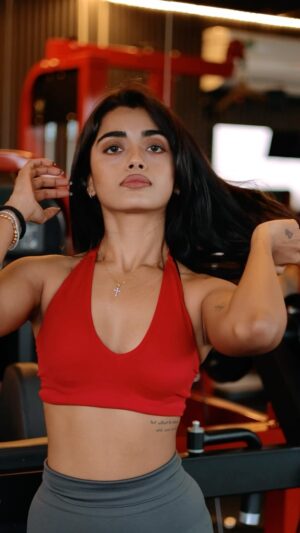 Simi das Instagram - ❤️
.
.
.
.
#reel #explore #lifestyle #getfit #fitnessmotivation #fitnessjourney #fitness #gym #gymrat #gymgirl #foryou #foryoupage #workoutmotivation #fyp