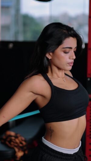 Simi das Instagram - Since nothing is permanent but thank you again for the support love & growth here ❤️⚡️
.
.
#instagood #instagram #reels #trendingreels #exploremore #gym #gymrat #gymgirl #gymmotivation #gymmemes