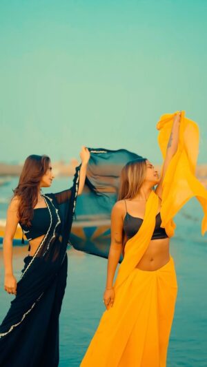 Sona Dey Instagram - Gale Lag Jaa🔥✨ #dance 
@angelrai07 😘🫰

#explore #reels #explorepage #viral #katrinakaif 
#sonadey #angelrai