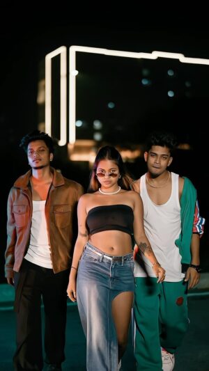 Sona Dey Instagram - Main hawa 🌬️🌬️mein hu🔥🔥
@mukulgain.official @niteshmandal_official lyrics hmare liye likhe hai😂

@maninderbuttar
@emiwaybantai
