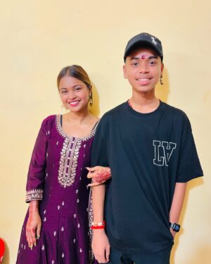 Sona Dey Instagram - Ye Duniya Parayi Hai Bas Ek Apna Hai Tu❤️

@raja_dey__official @ronnie_rd_official @__prince_9211_ @official_chiku_gamer @smarty_sp_11 

#rakshabandhan #rakhi #brothers #bhai