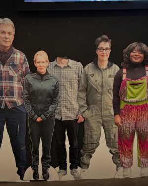 Susan Wokoma Instagram - Back in the @taskmaster womb for the @tmliveexperience in Canada Water 🇬🇧 ! 

Nope I didn’t win this time (again. QUELLE SURPRISE!!!) but did I really stand a chance without my sweet sweet Superkins @realsueperkins ?! 

We had such a ball and got to meet loads of TM fans to boot! So many joyous flashbacks (good and cringe 🍩) DO NOT MISS IT! 🍍 

(P.S Kids aged 9  are allowed entry with a responsible adult…which is why I brought my pal @stephdittmer along with our wee guests. Did you see me on that roadsweeper in ep 9 and the amount of TM crew I nearly killed???? Exactly ⚠️ )

:
:
:
:
:
:
:
:
:
:
:

:
:
:
:
:
:
:
:
:
:
:

#taskmaster 
#taskmasterseries16
#juilianclary #lucybeaumont #samcampbell #sueperkins #susanwokoma #gregdavies #littlealexhorne #channel4 #comedy 
#taskmasterliveexperience #30grandbaby #RADA #canadawater #chainbastard #forksandmarbles