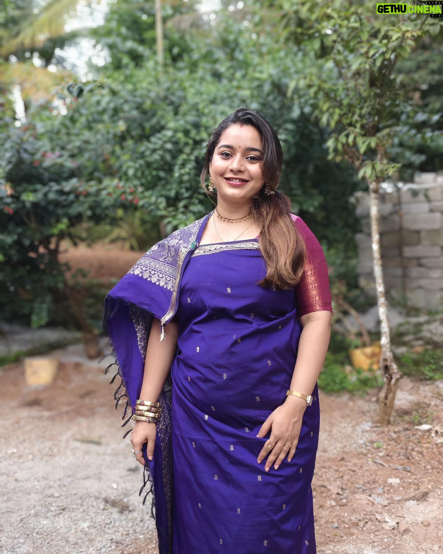 Sushma Nair - 12.3K Likes - Happy Married life best friend - first Coorg tradition wedding experience | mixed emotions | dance | music | celebration of life and a new chapter 😍🥰😘
Take care of our girl @preetham_suresh_
PS - draped this coorgi style saree by myself 🥰
A family trip after long time 🧿❤️
#akshithawedspreetham #coorgwedding #coorgbride #coorg
