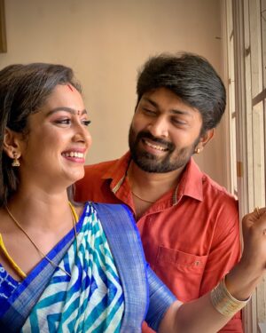 Swathi Konde Instagram - A special one for all JP’ians!! 

The journey: how it started and how it ended! I am totally amazed and awestruck by the amount of love you all are still showering on us. Have never seen such a fandom by far, and you all stand out ❤️❤️ Even though we had to face some hard times, you guys never let us down! A simple thanks wouldn’t do justice to what you all have been doing for Jeeva & Priya! Hope we get a chance to shower you all with more love and gratitude!! 

Thank you all once again from the very bottom of my heart for everything you all have been doing! You people are unique and true ❤️

Love you all!! 

#jeevapriya #jp #jeevriya #jpians #jeevapriya❤️ #fans #fandom #fanfam #love #gratitude #blessed #jeeva #priya #dhiraviam #swathikonde #spreadlove #peace