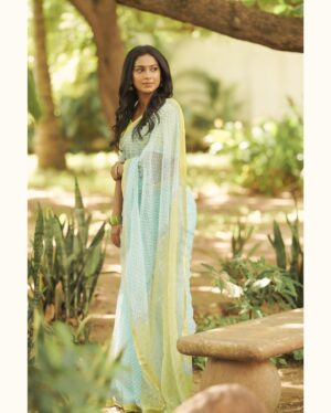 Swathi Konde Instagram - 🌼

Costumes - @kaarigai.sarees
Photographer - @camerasenthil
Makeup - @rinkymakeup_artist
Hair - @mahi_hairstyliz
Shoot Organized by @rrajeshananda
