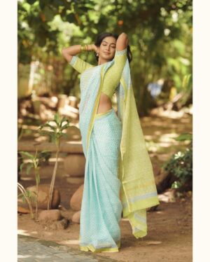 Swathi Konde Instagram - 🌺

Costumes - @kaarigai.sarees
Photographer - @camerasenthil
Makeup - @rinkymakeup_artist
Hair - @mahi_hairstyliz
Shoot Organized by @rrajeshananda