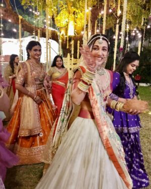 Swati Shah Instagram - Goodbye to MISS KANSARA….beginning to a new journey of being MRS BHAVSAR