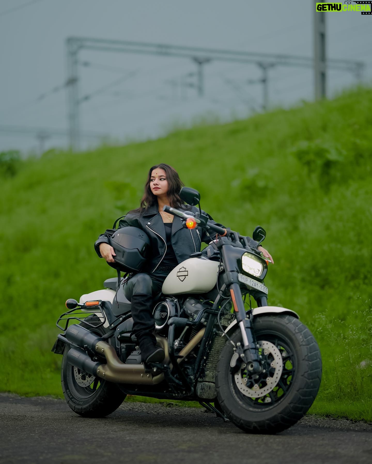 Tanu Rawat - 303.3K Likes - Long drive pe chal❤️
.
.
.
.
.
.
Click and edit -: @alex_pixels_
#tanurawat33 #ride