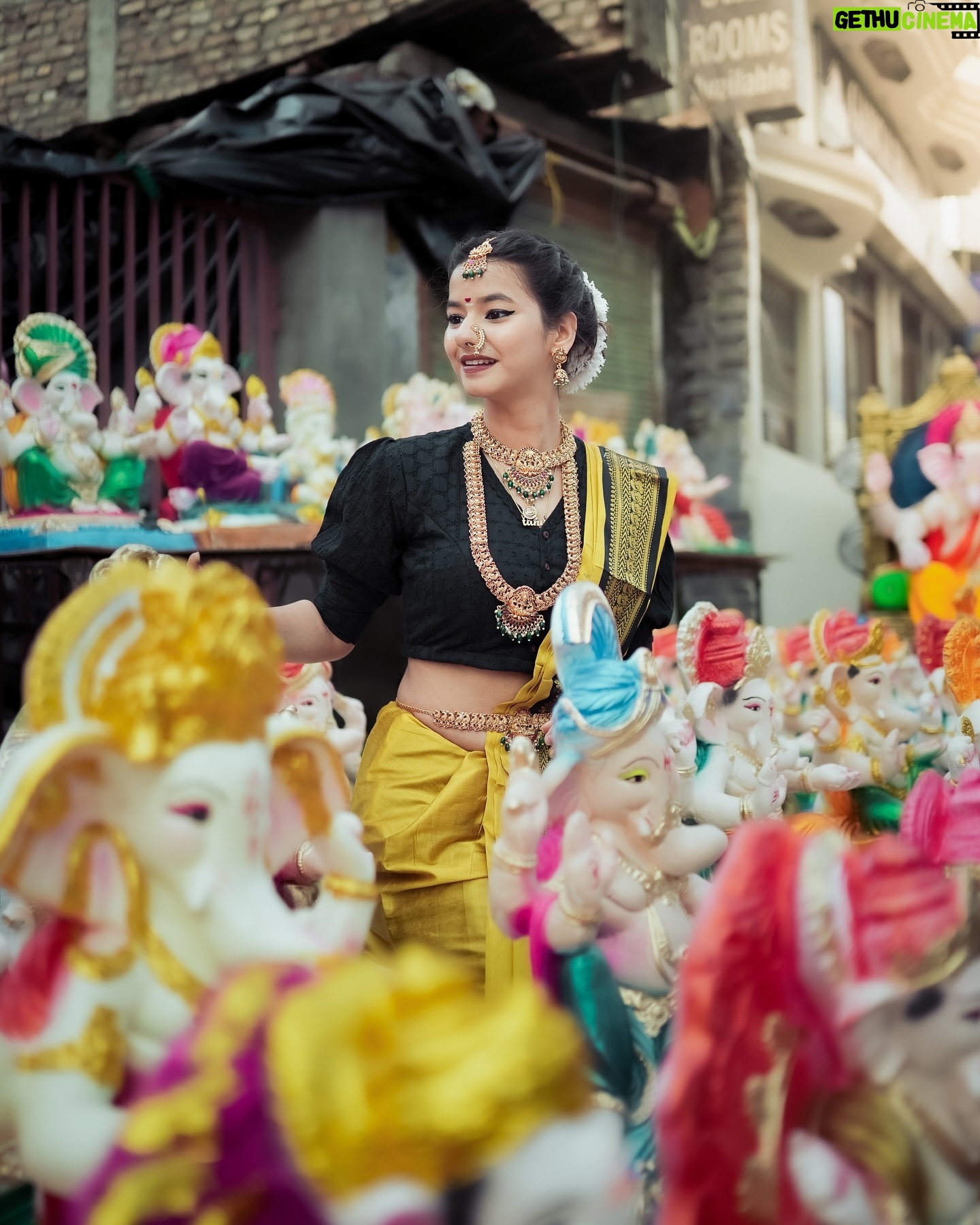 Tanu Rawat - 344.7K Likes - Happy Ganesh Chaturthi❤️🙏🏻
Shot & Edit - @aman_pokhriyal_official
#tanurawat33 #ganeshchaturthi