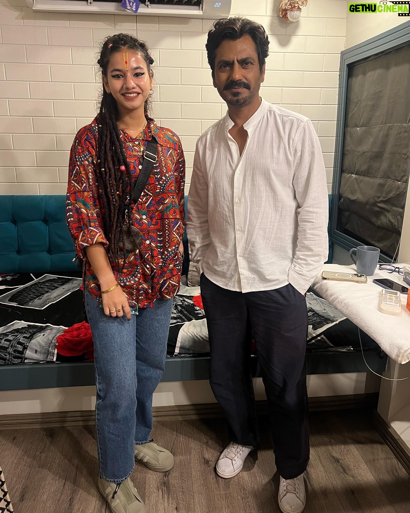 Tanu Rawat - 1.6 Million Likes - Glad to meet you sir❤️
#nawajuddinsiddhiqui #tanurawat33