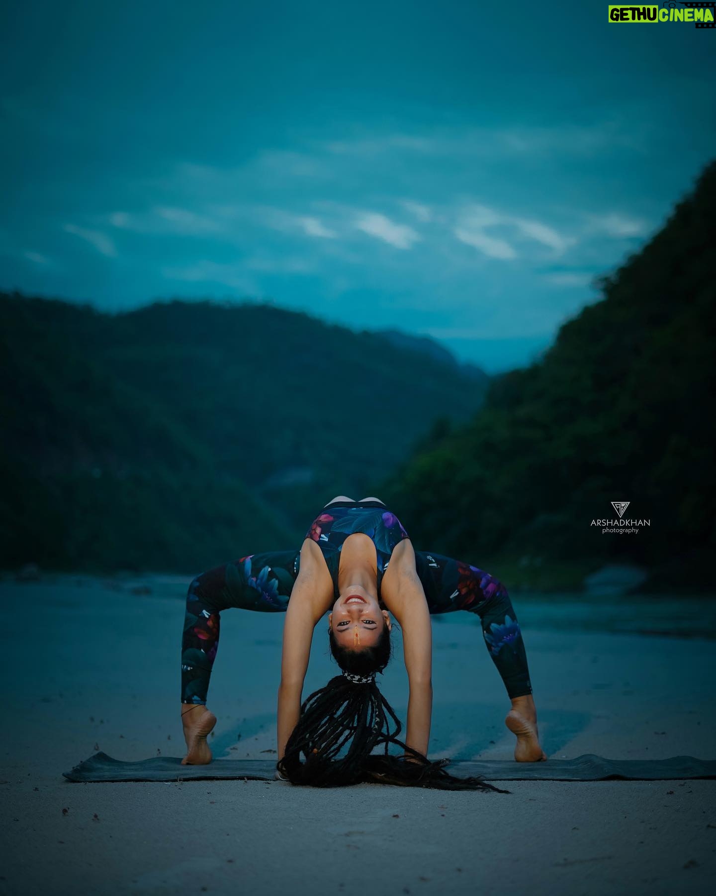 Tanu Rawat - 201.5K Likes - Happy international yoga day❤️🧘♀️
Pic click by-: @iamarshadkhanphotography0 ❤️
Edit by-: @alex_pixels_ ❤️