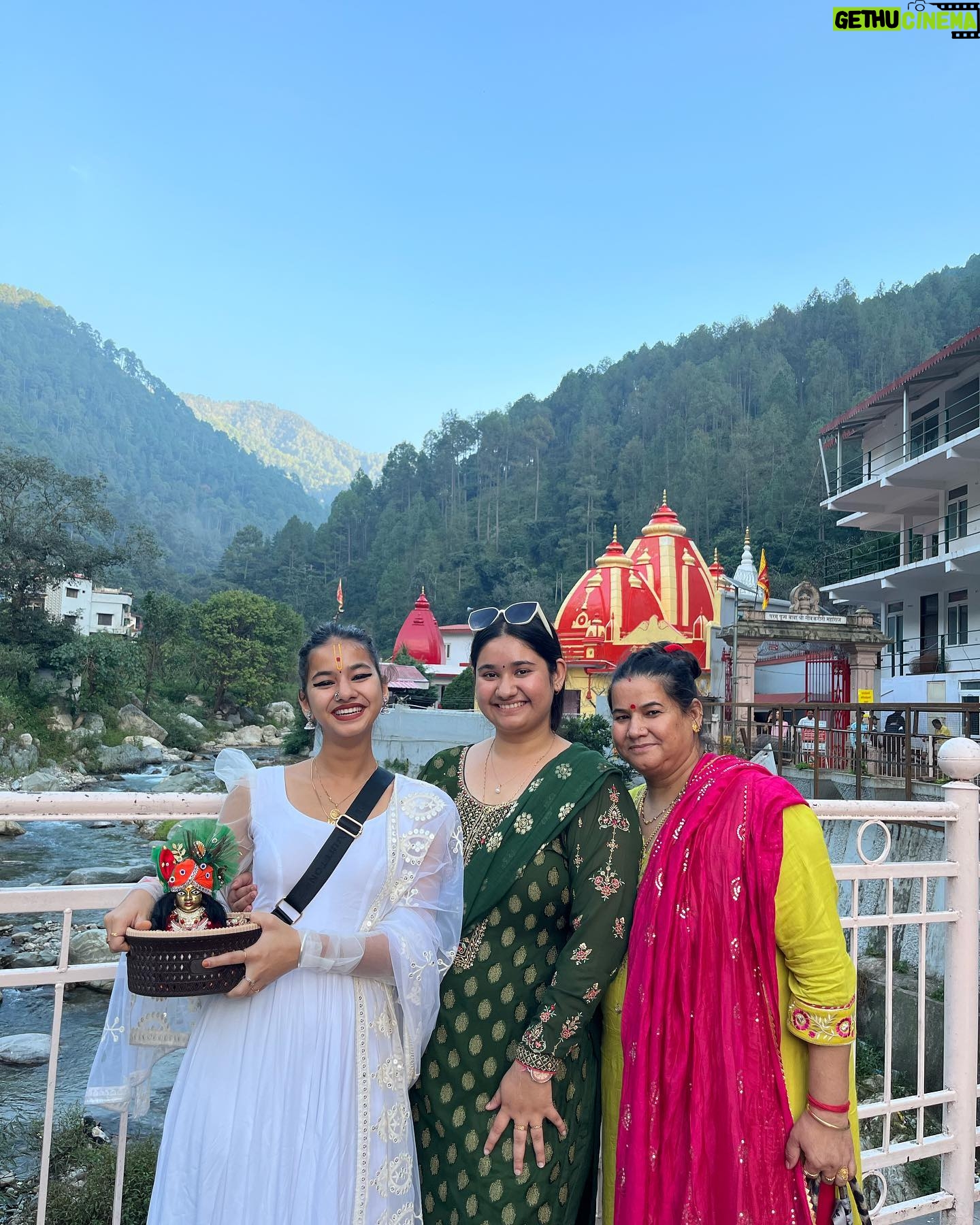 Tanu Rawat - 248.5K Likes - Jai neem karoli baba ki❤️🙏🏻.
.
#ramram